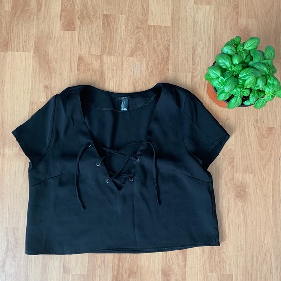 Tie up crop top - Picture 1 of 4